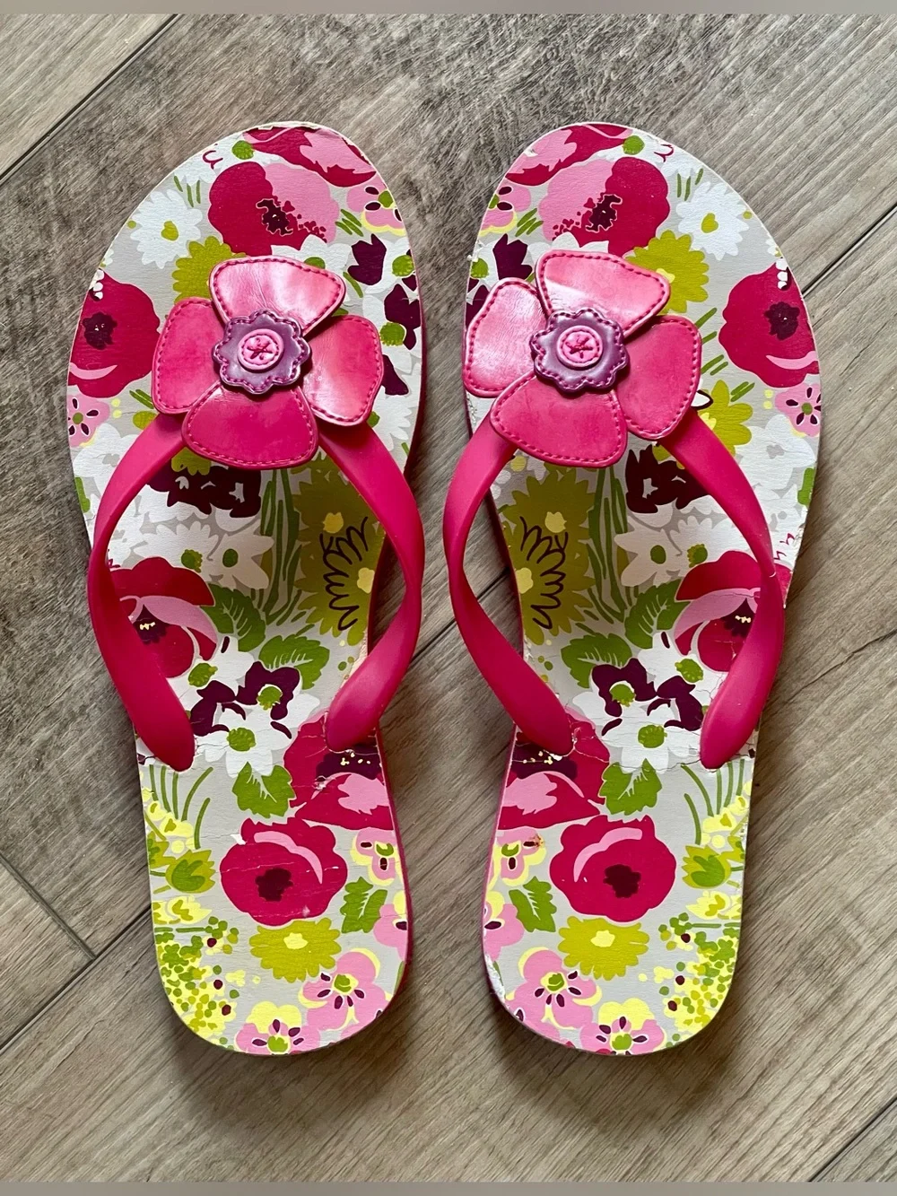 Vera Bradley Make Me Blush Flip-Flops Women’s Size M
